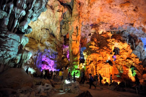 Grotte Thien Cung - Croisière à la baie d'Halong